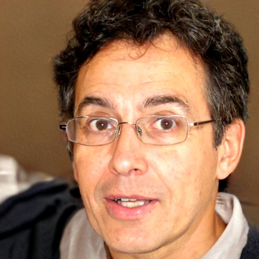 Chef instructor with extensive experience in vegan cuisine